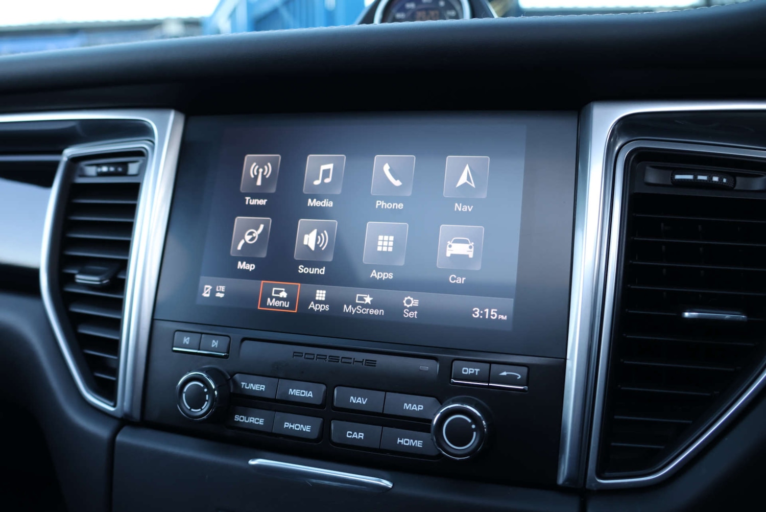 Used Porsche Macan 2018 for sale - 76829726: Photo 51