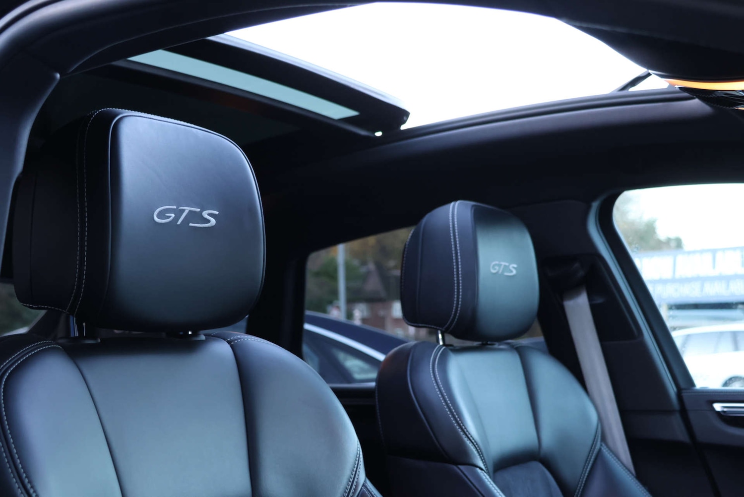 Used Porsche Macan 2018 for sale - 76829726: Photo 6