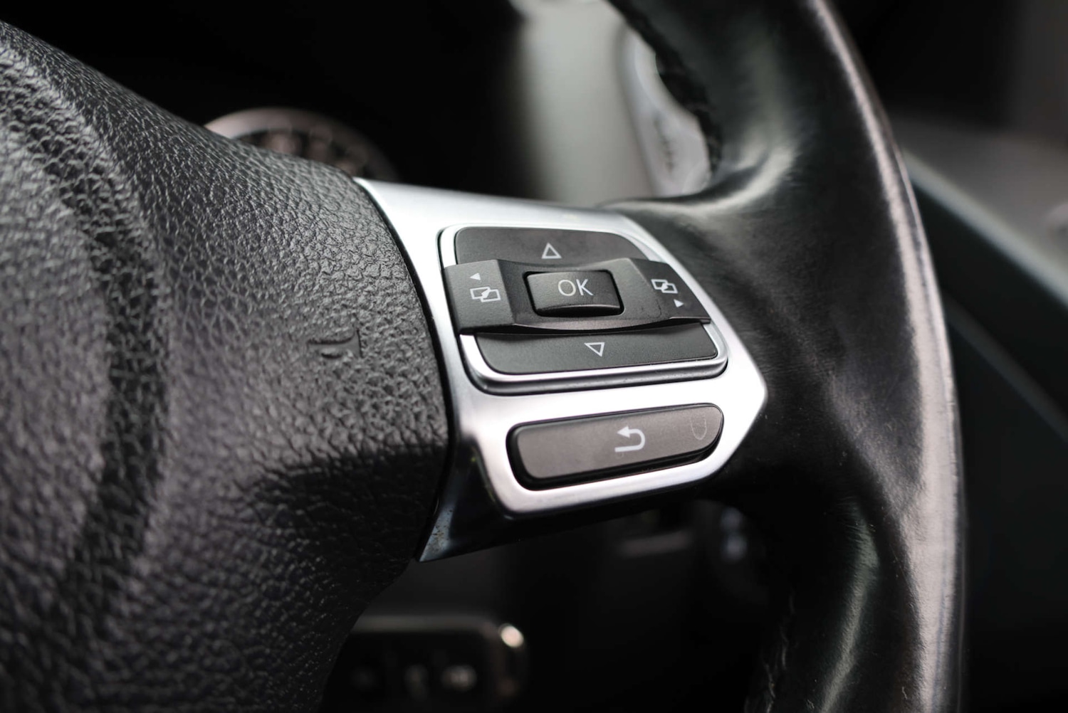 Used Volkswagen Tiguan 2014 for sale - 77850728: Photo 21