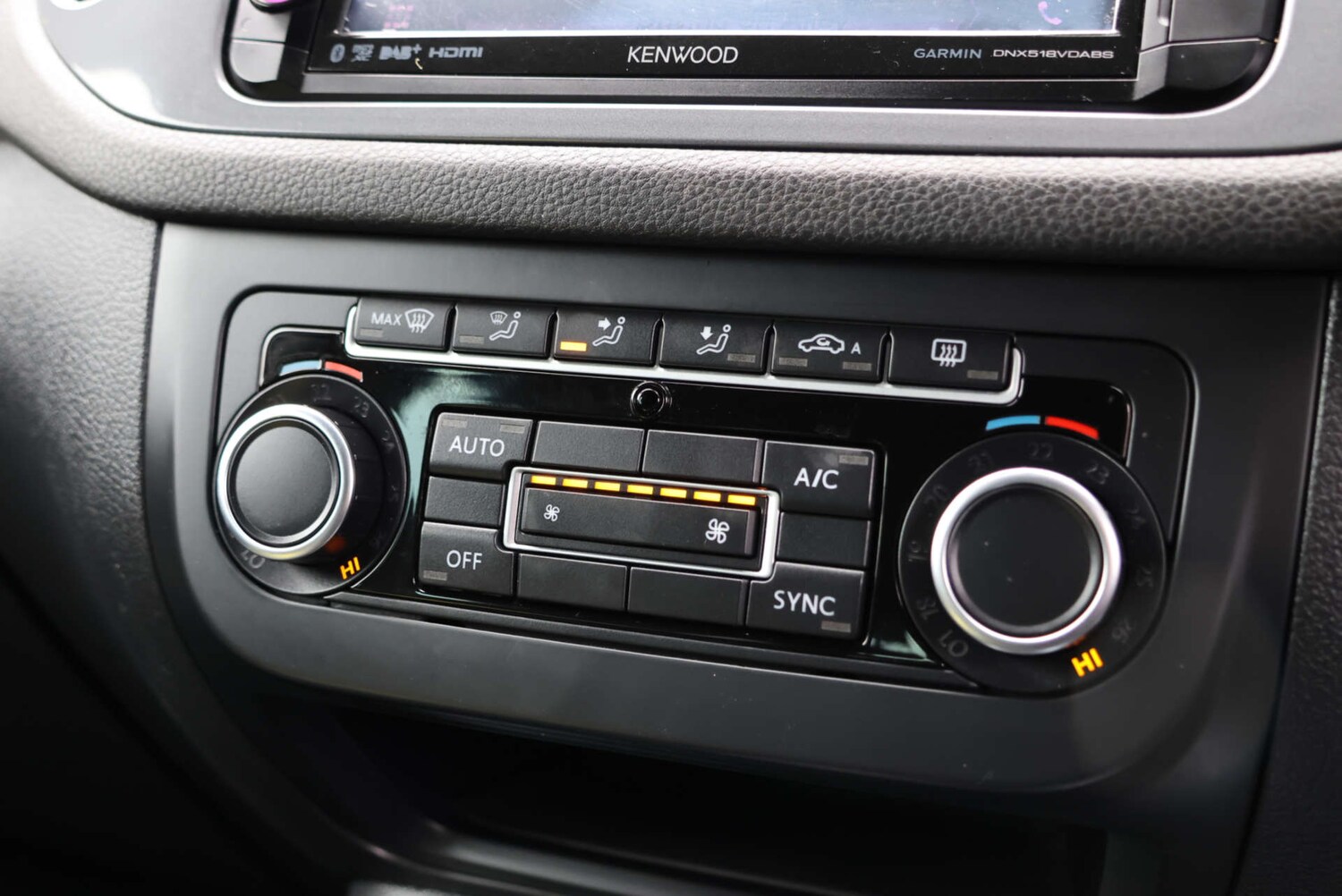 Used Volkswagen Tiguan 2014 for sale - 77850728: Photo 23