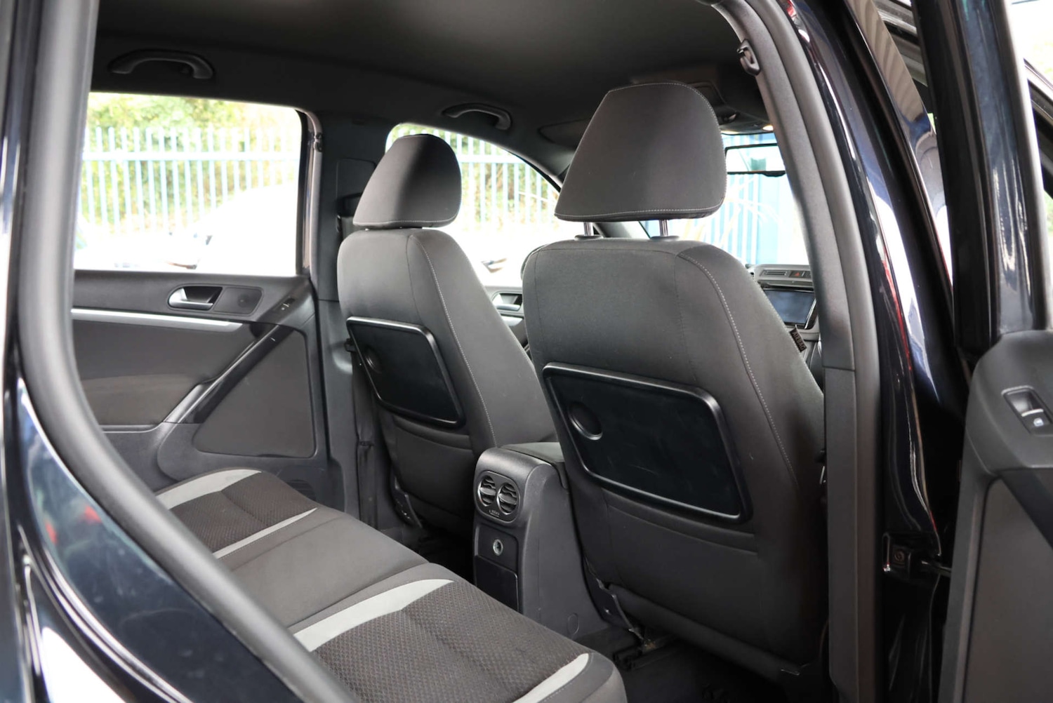 Used Volkswagen Tiguan 2014 for sale - 77850728: Photo 8