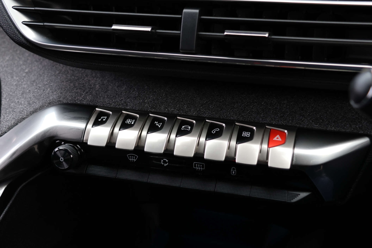 Used Peugeot 3008 2017 for sale - 77249240: Photo 27