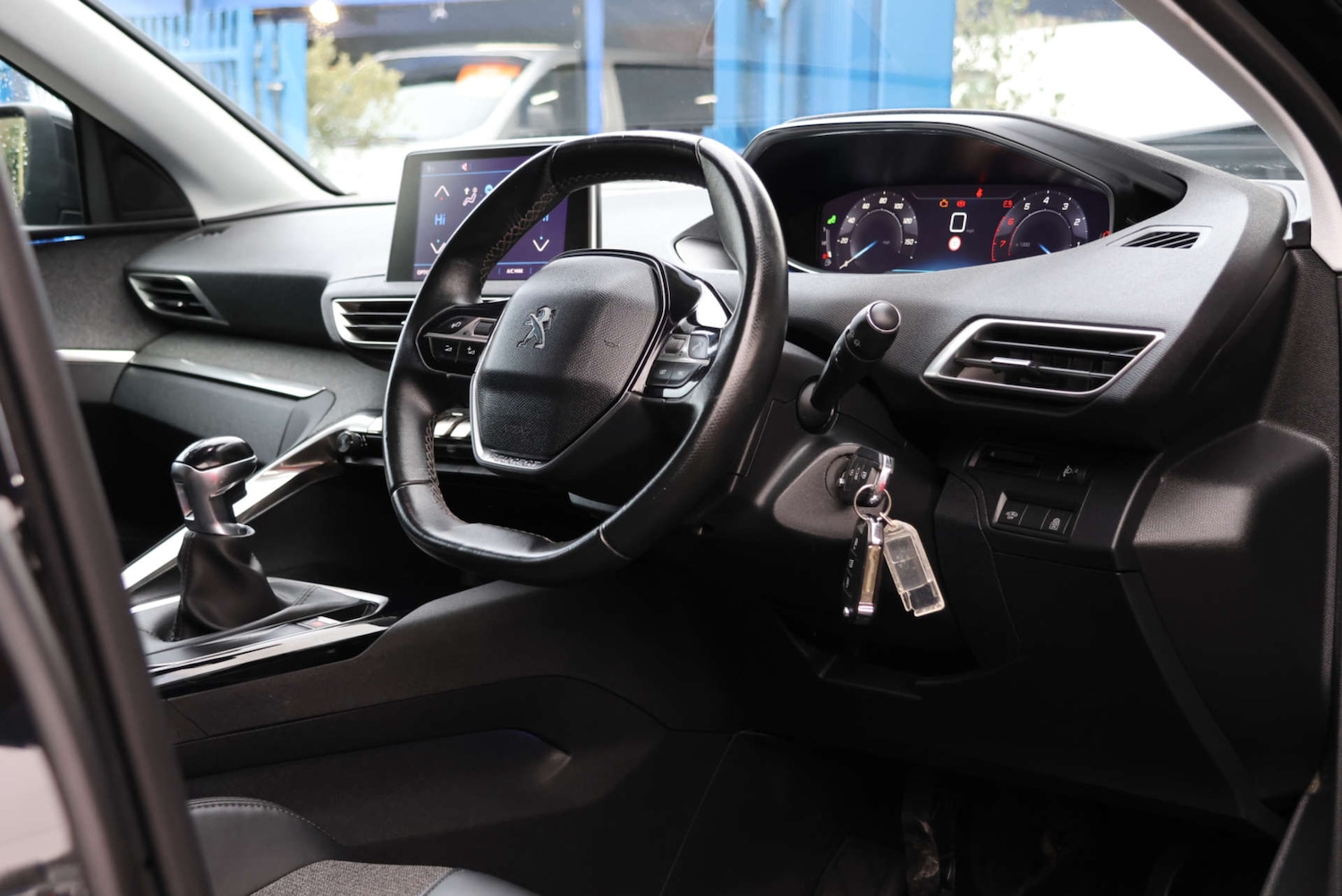 Used Peugeot 3008 2017 for sale - 77249240: Photo 4