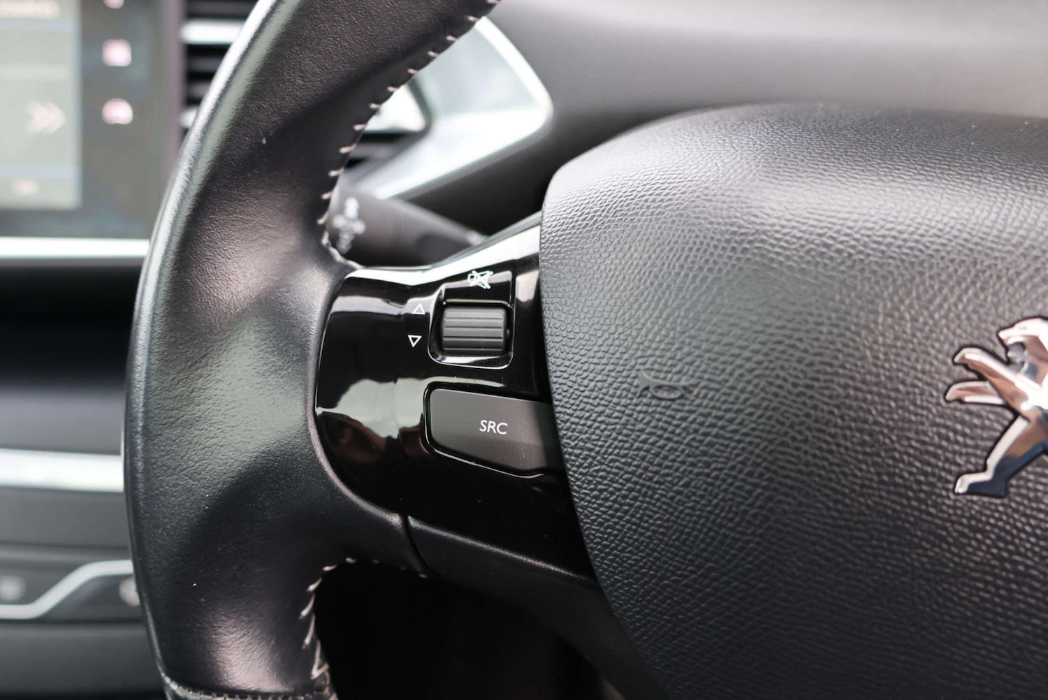 Used Peugeot 308 2017 for sale - 76829889: Photo 17