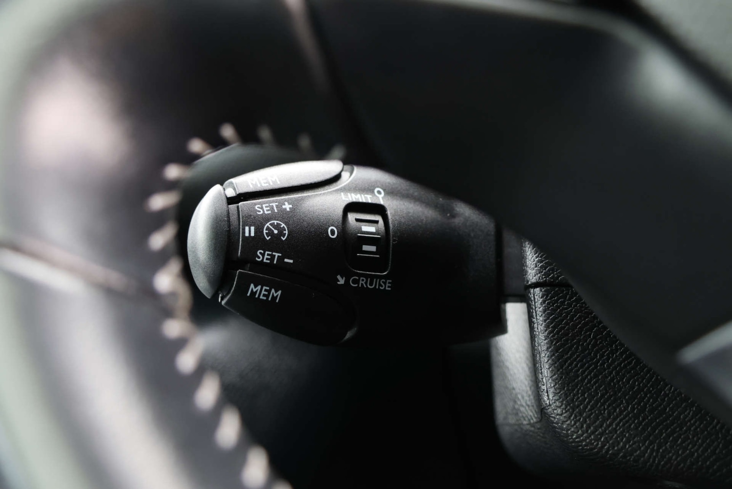 Used Peugeot 308 2017 for sale - 76829889: Photo 19