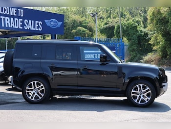 Used Land Rover Defender 2024 for sale - 75607376: Photo