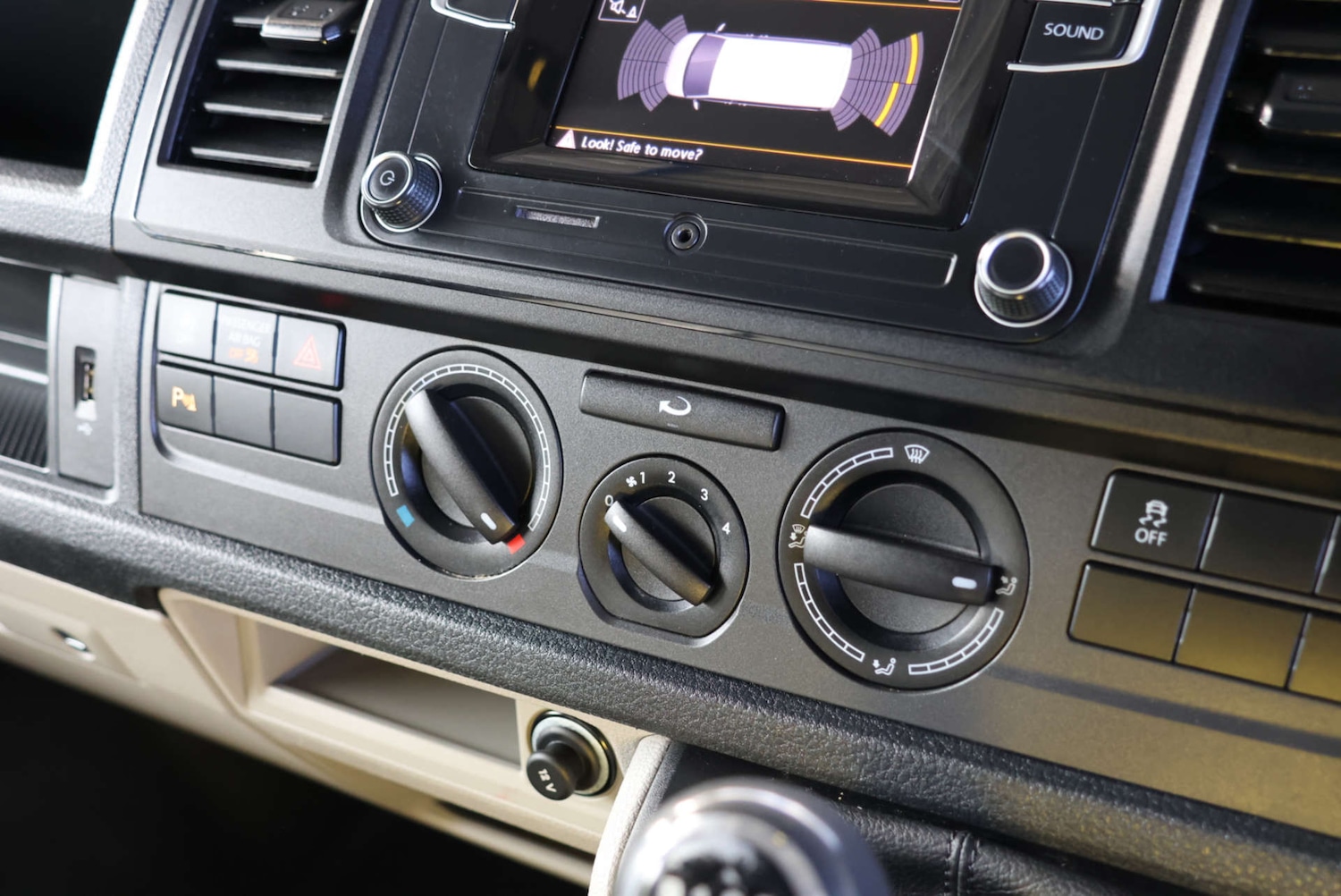 Used Volkswagen Transporter 2019 for sale - 76395513: Photo 17