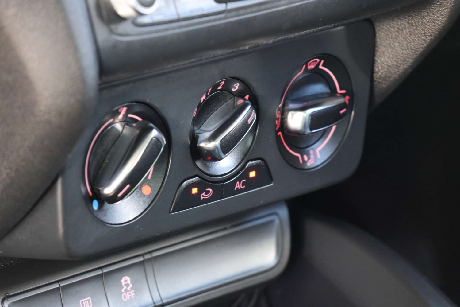 Used Audi A1 2013 for sale - 78111366: Photo 16