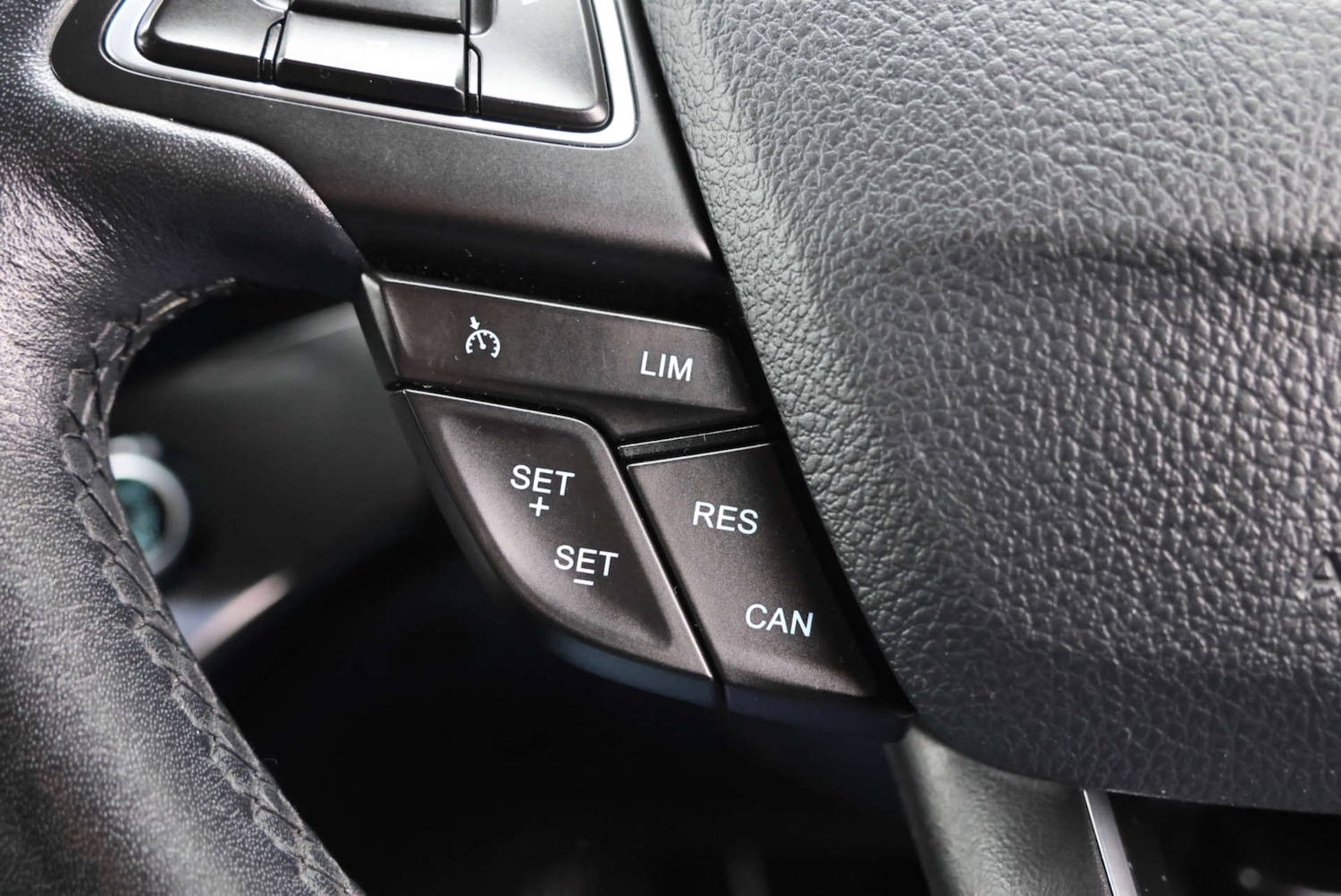 Used Ford Kuga 2017 for sale - 77328645: Photo 20