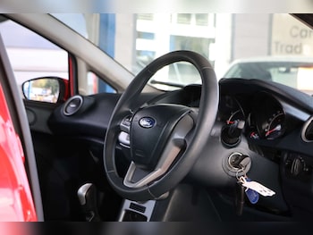 Used Ford Fiesta 2012 for sale - 79411075: Photo