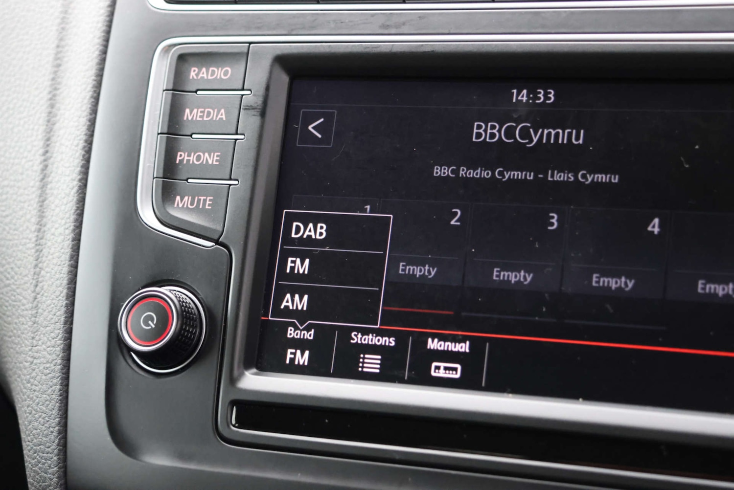 Used Volkswagen Polo 2015 for sale - 76416861: Photo 18