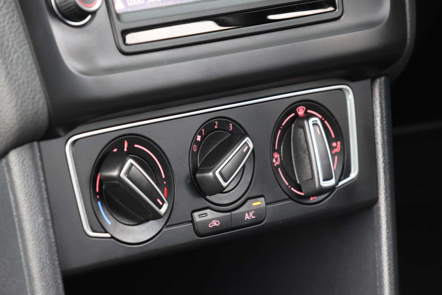 Used Volkswagen Polo 2015 for sale - 76416861: Photo 26