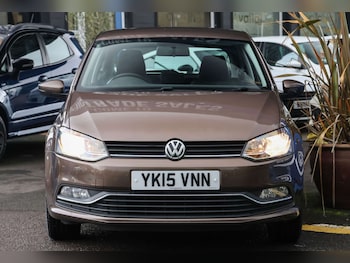 Used Volkswagen Polo 2015 for sale - 76416861: Photo