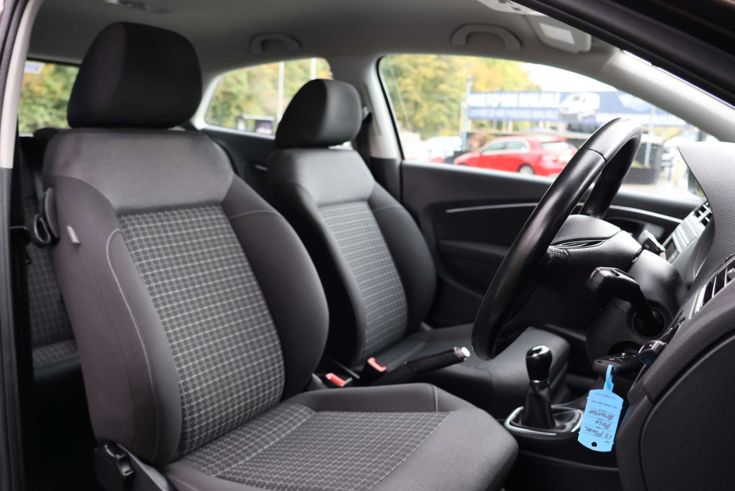 Used Volkswagen Polo 2015 for sale - 76416861: Photo 5