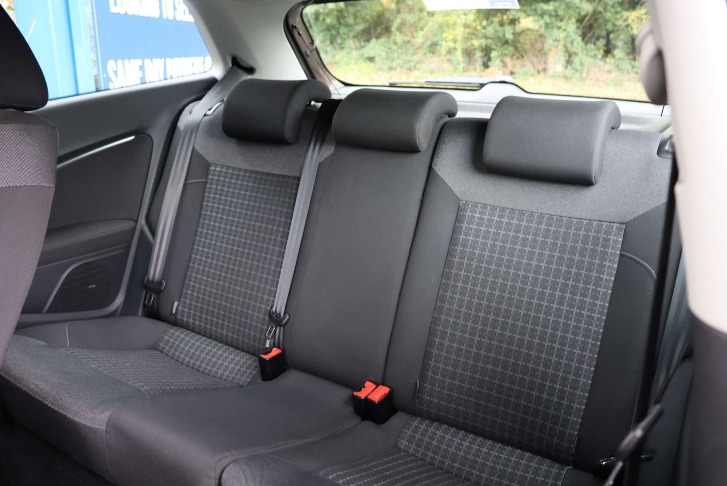 Used Volkswagen Polo 2015 for sale - 76416861: Photo 7