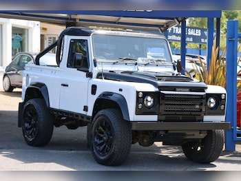 Used Land Rover Defender 2006 for sale - 76005470: Photo 2
