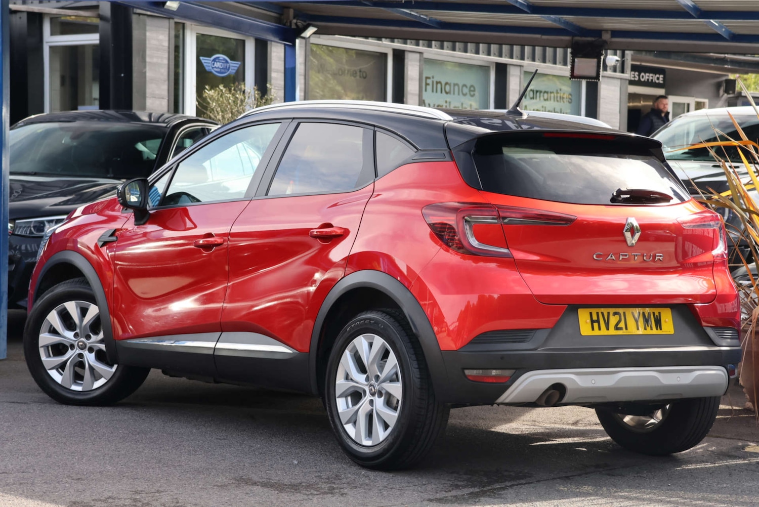 Used Renault Captur 2021 for sale - 76600699: Photo 12