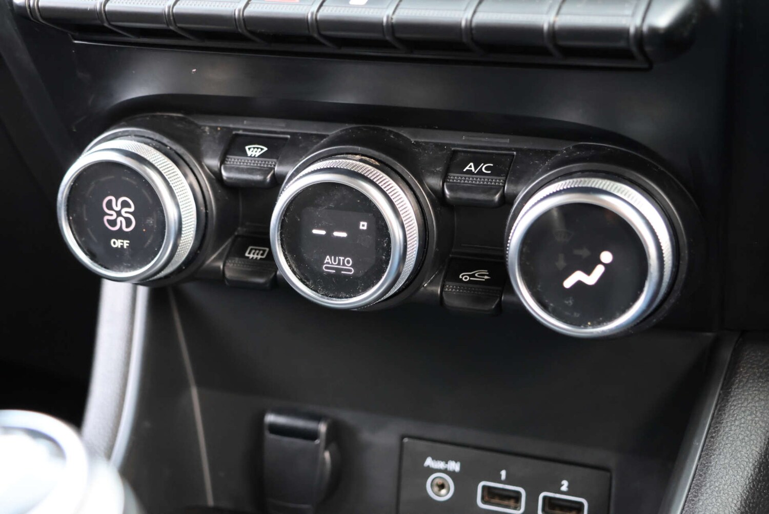 Used Renault Captur 2021 for sale - 76600699: Photo 23