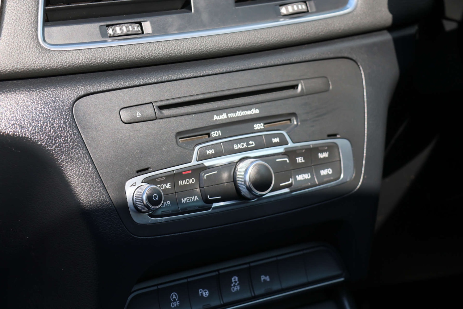 Used Audi Q3 2013 for sale - 76767896: Photo 22