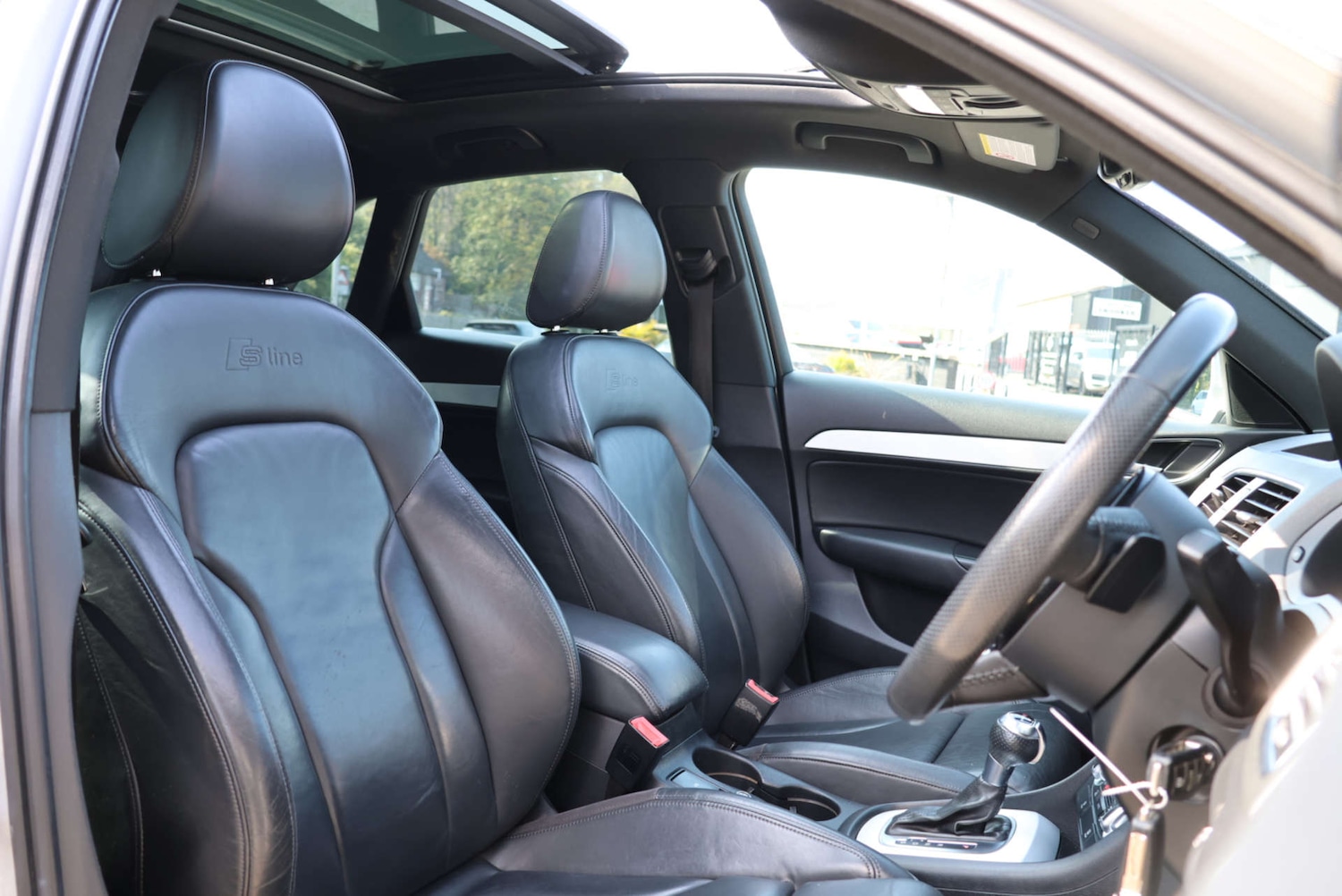 Used Audi Q3 2013 for sale - 76767896: Photo 6