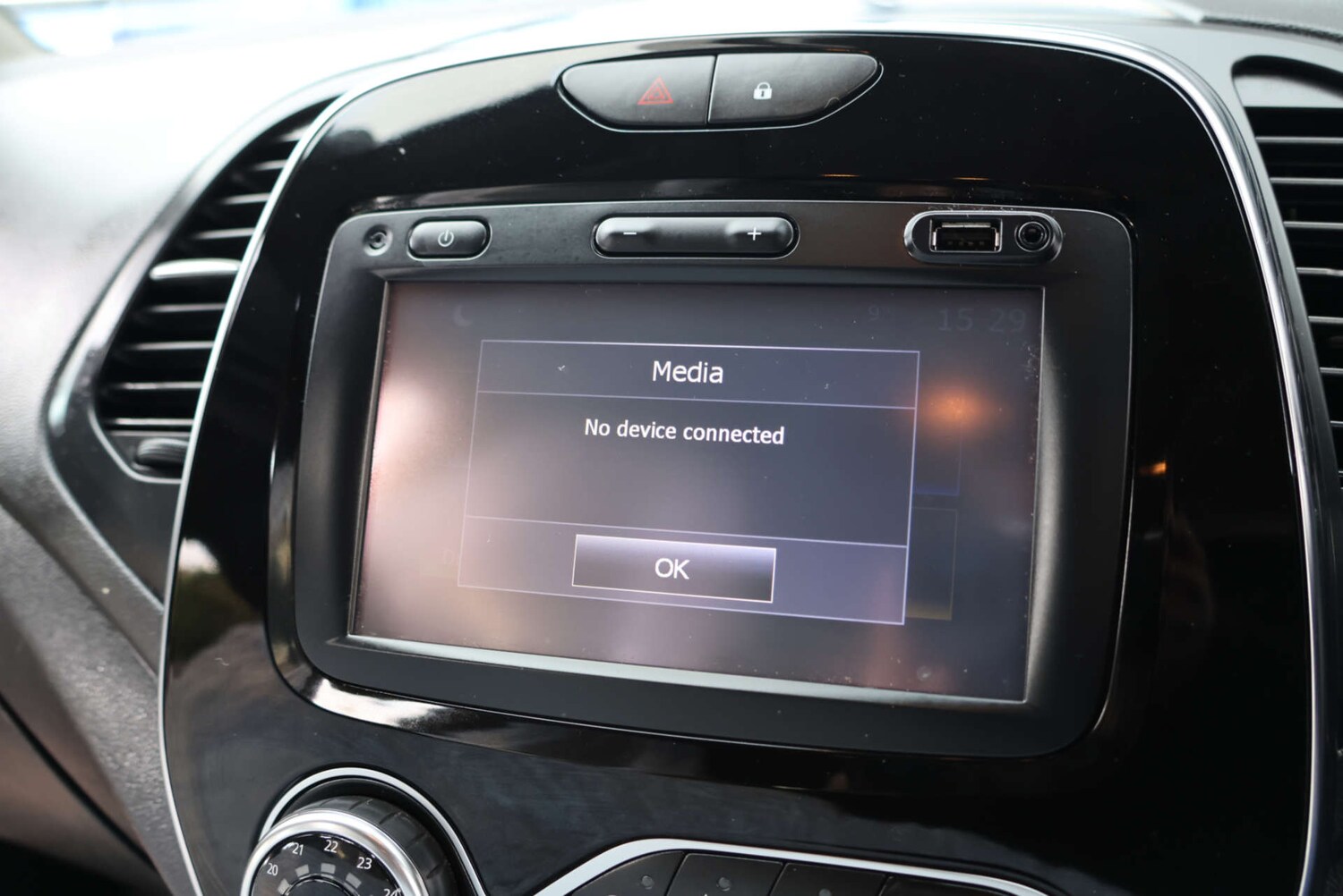 Used Renault Captur 2018 for sale - 77535085: Photo 24