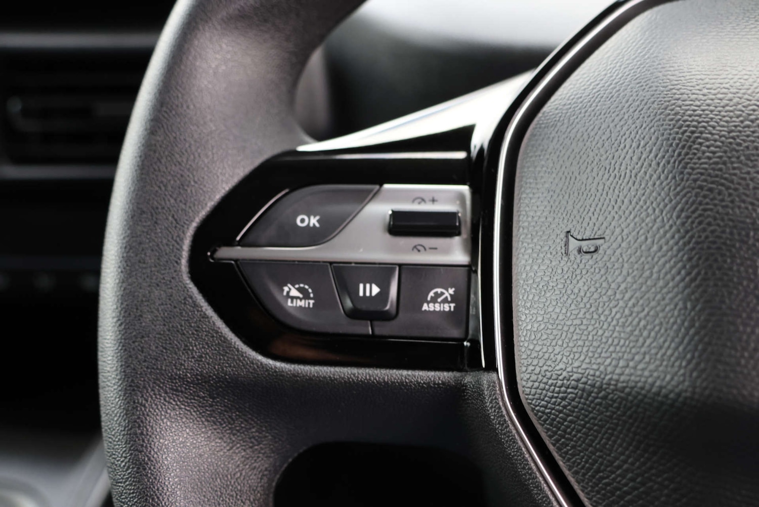 Used Peugeot Partner 2024 for sale - 76910559: Photo 9