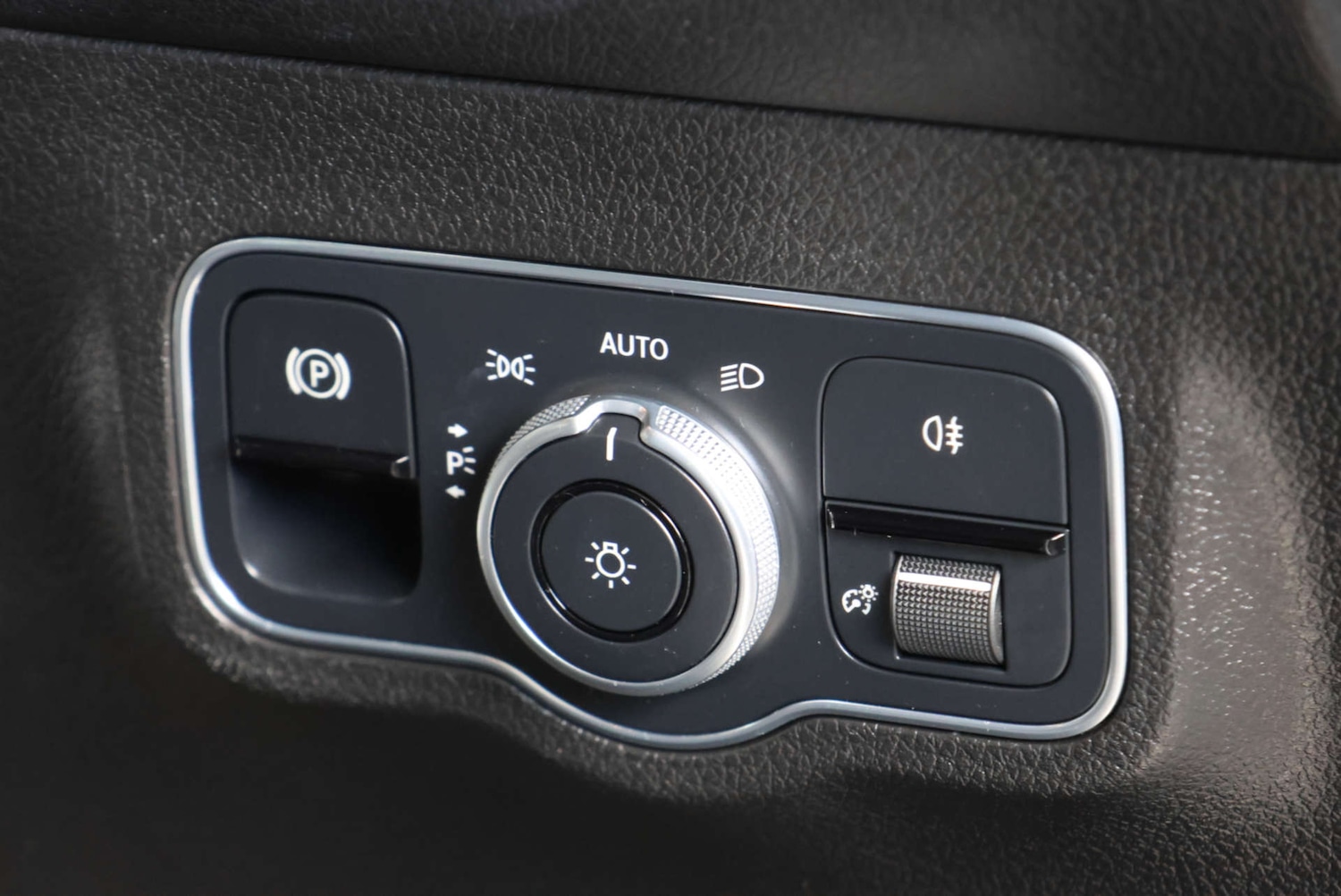 Used Mercedes-Benz GLB 2020 for sale - 76594716: Photo 32