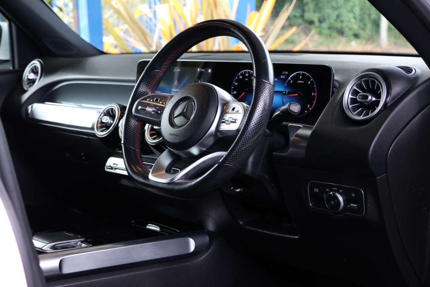 Used Mercedes-Benz GLB 2020 for sale - 76594716: Photo 4