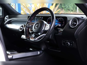 Used Mercedes-Benz GLB 2020 for sale - 76594716: Photo