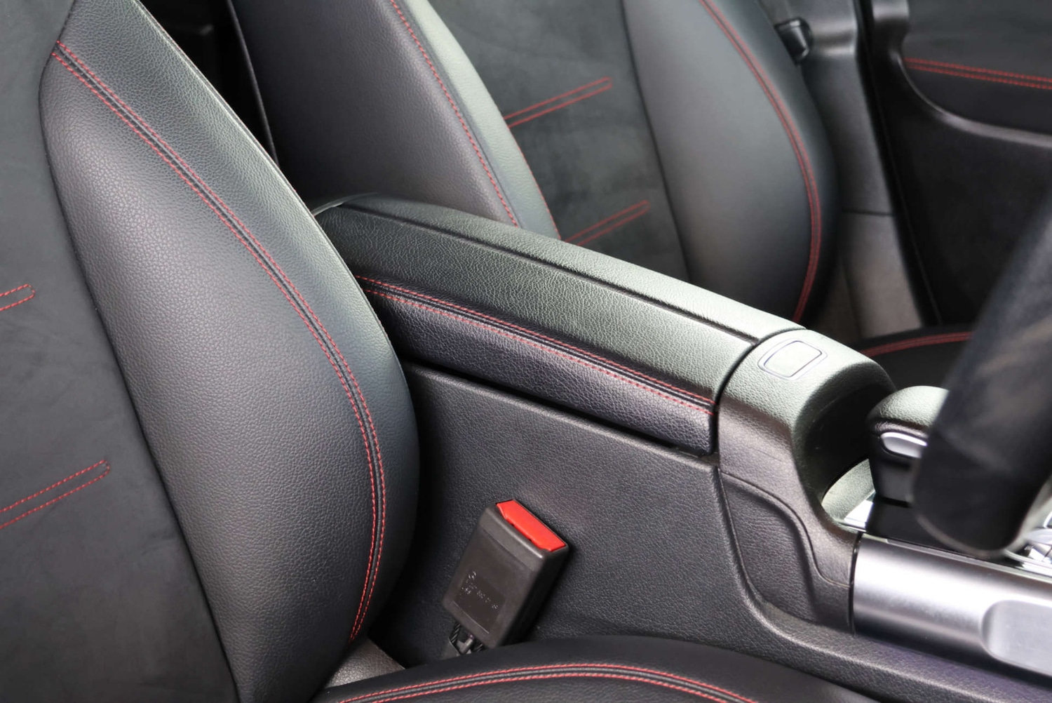 Used Mercedes-Benz GLB 2020 for sale - 76594716: Photo 6