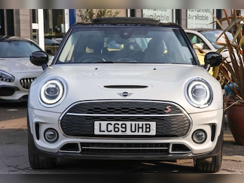 Used MINI Clubman 2019 for sale - 76601032: Photo