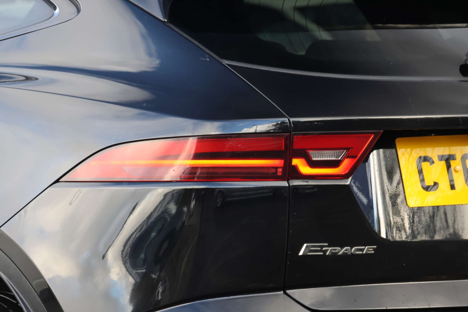 Used Jaguar E-Pace 2018 for sale - 76533591: Photo 17