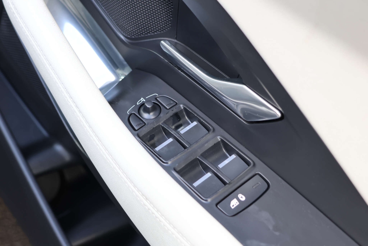 Used Jaguar E-Pace 2018 for sale - 76533591: Photo 19