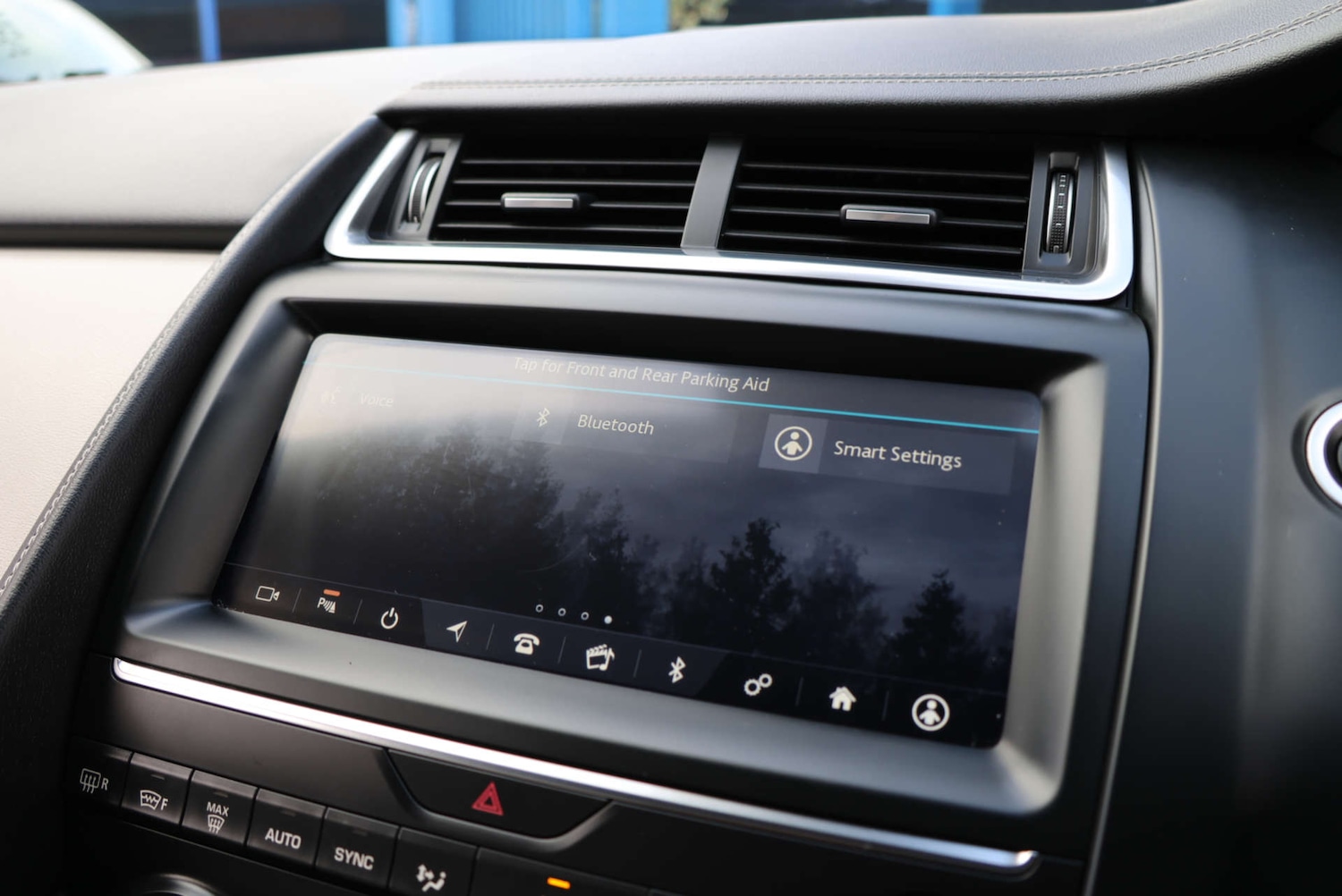 Used Jaguar E-Pace 2018 for sale - 76533591: Photo 32