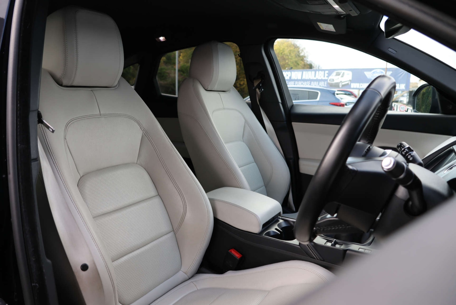 Used Jaguar E-Pace 2018 for sale - 76533591: Photo 5