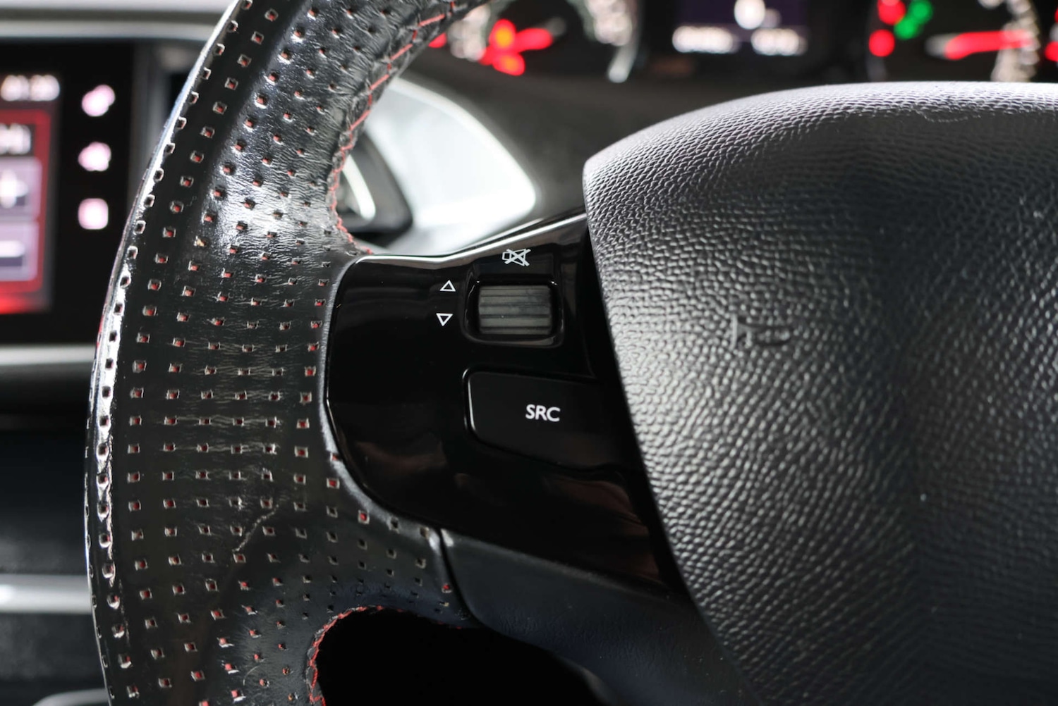 Used Peugeot 308 2016 for sale - 77765788: Photo 17