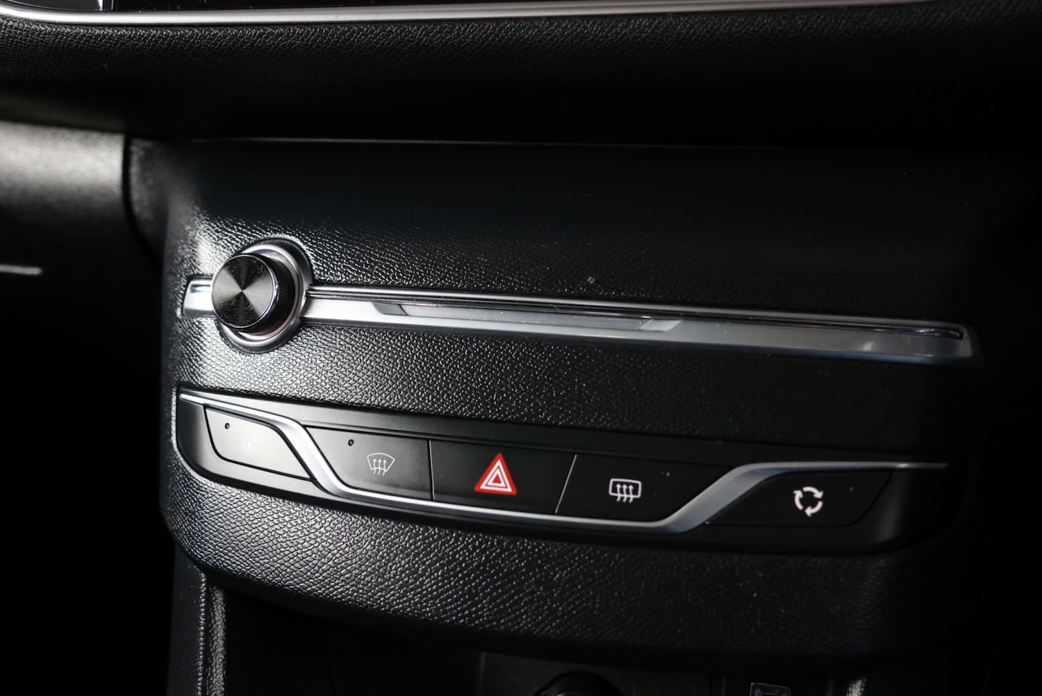 Used Peugeot 308 2016 for sale - 77765788: Photo 18