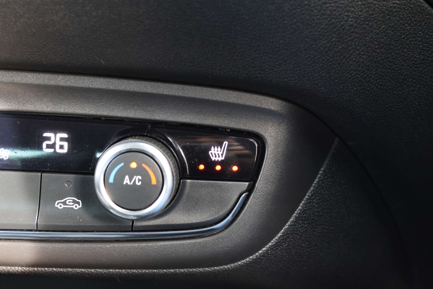 Used Vauxhall Crossland 2021 for sale - 77470078: Photo 24