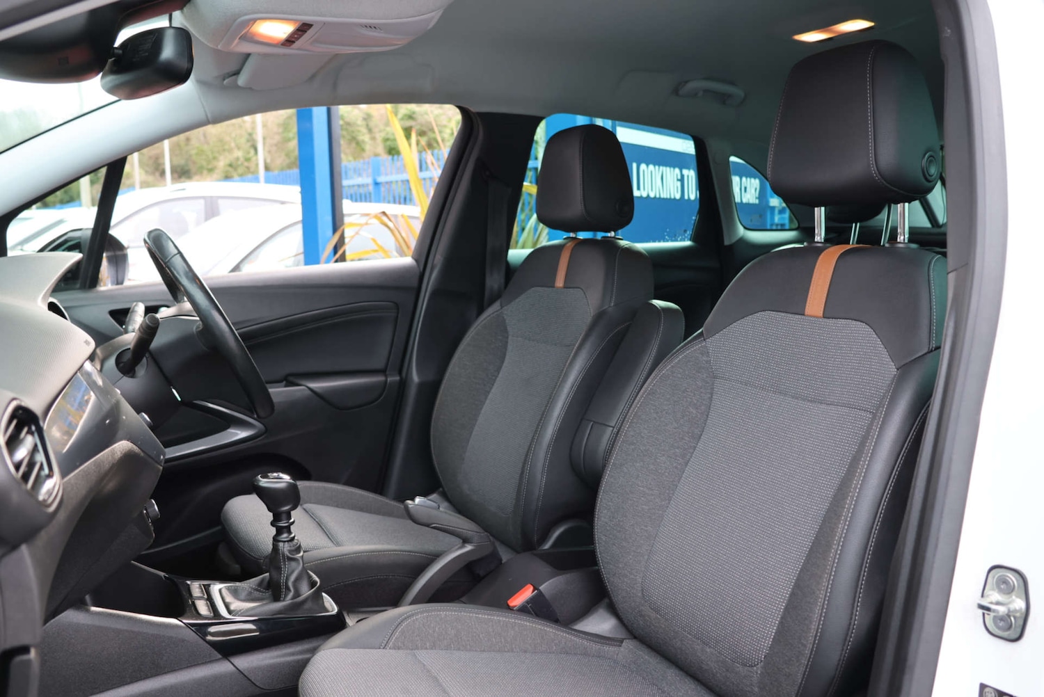 Used Vauxhall Crossland 2021 for sale - 77470078: Photo 8