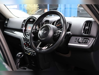 Used MINI Countryman 2018 for sale - 78201164: Photo
