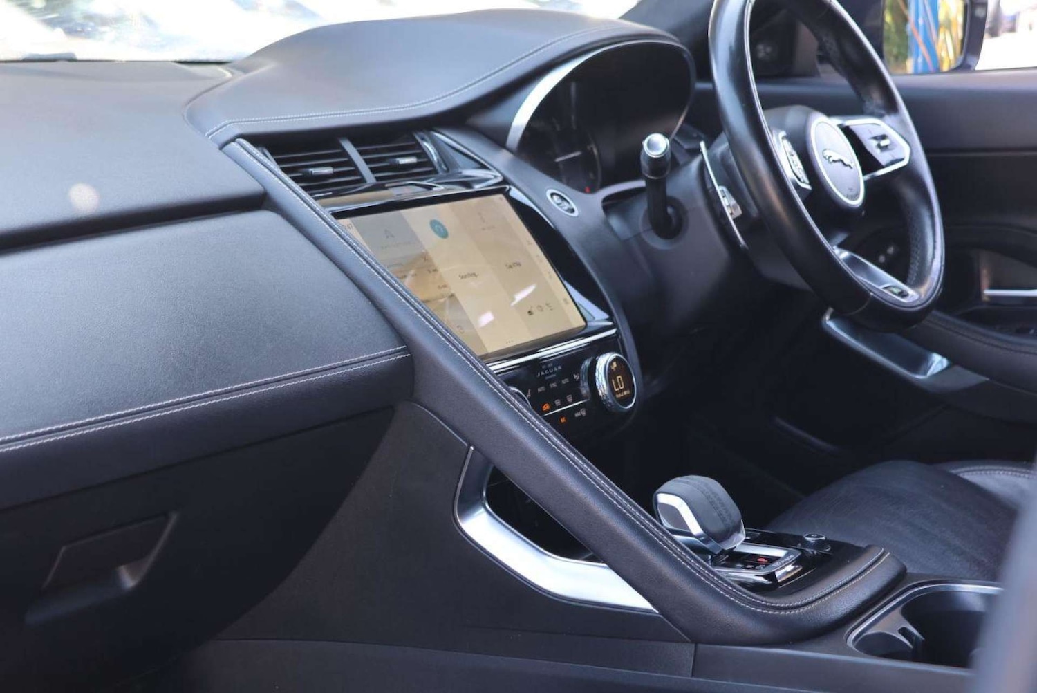 Used Jaguar E-Pace 2021 for sale - 76363840: Photo 13