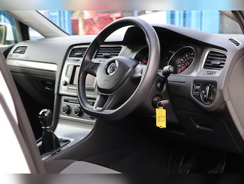 Used Volkswagen Golf 2013 for sale - 78632412: Photo