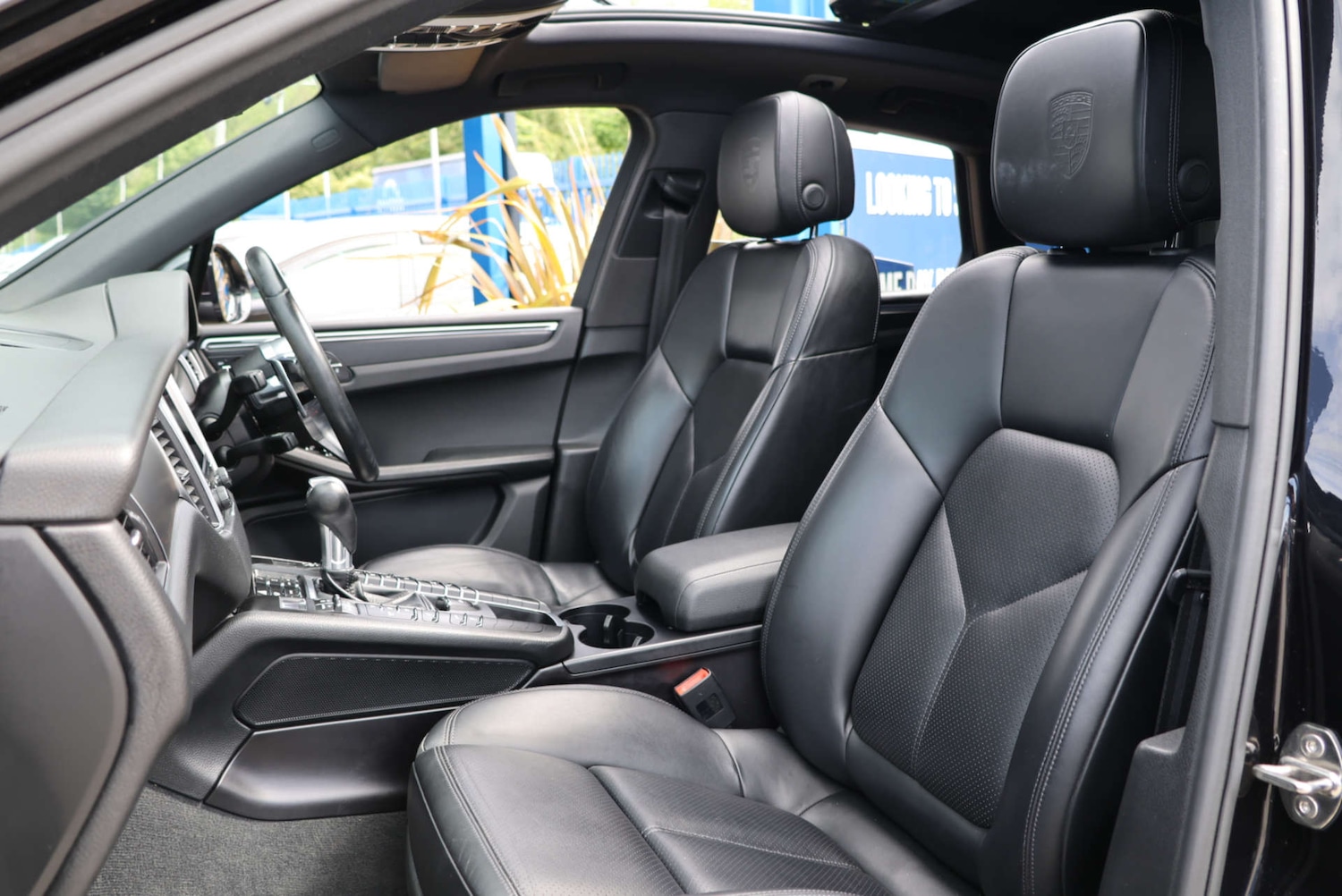 Used Porsche Macan 2017 for sale - 76206207: Photo 14