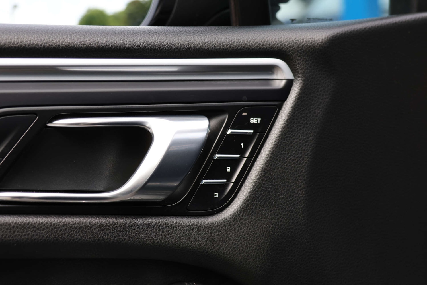 Used Porsche Macan 2017 for sale - 76206207: Photo 17