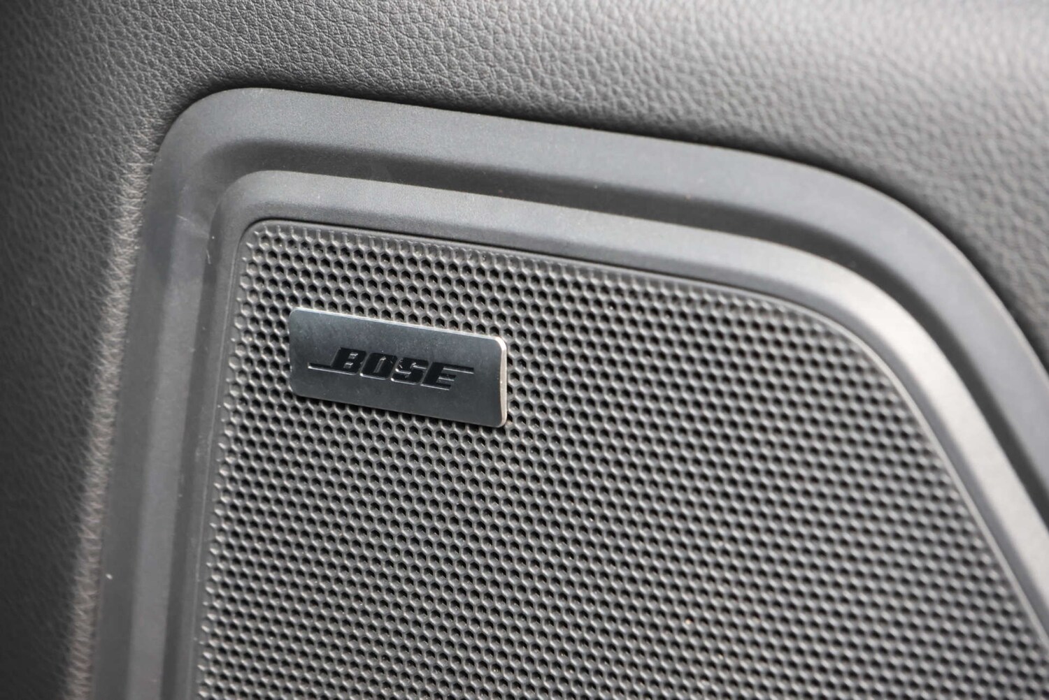 Used Porsche Macan 2017 for sale - 76206207: Photo 30