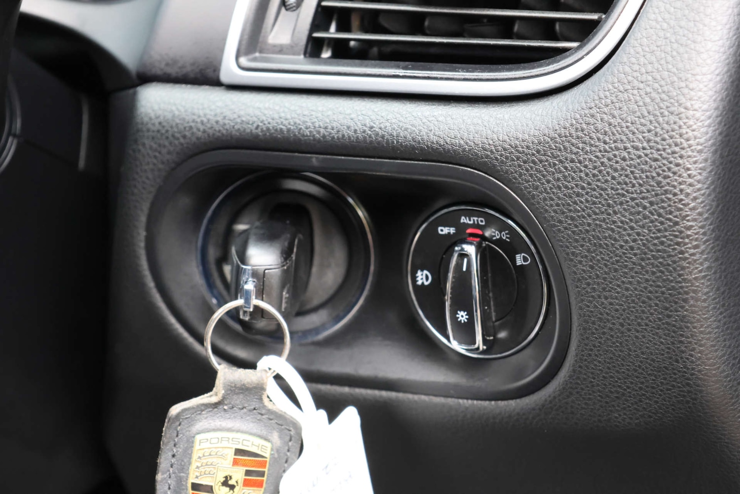 Used Porsche Macan 2017 for sale - 76206207: Photo 33