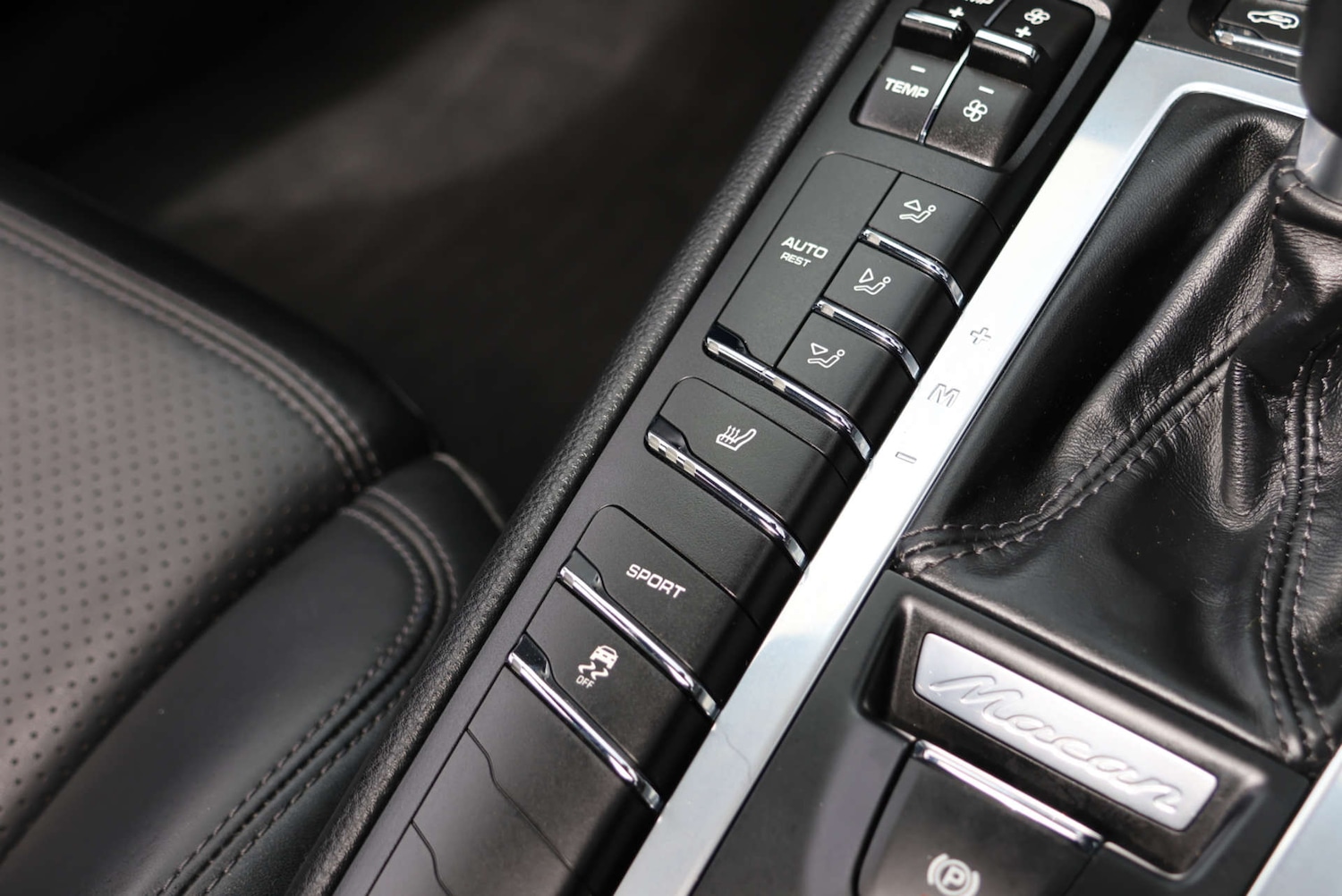 Used Porsche Macan 2017 for sale - 76206207: Photo 37