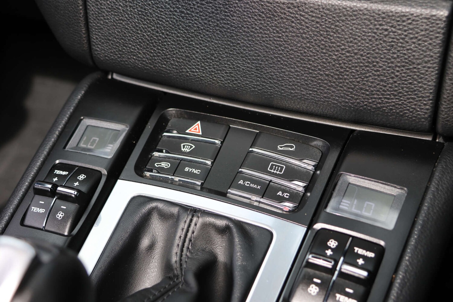 Used Porsche Macan 2017 for sale - 76206207: Photo 38