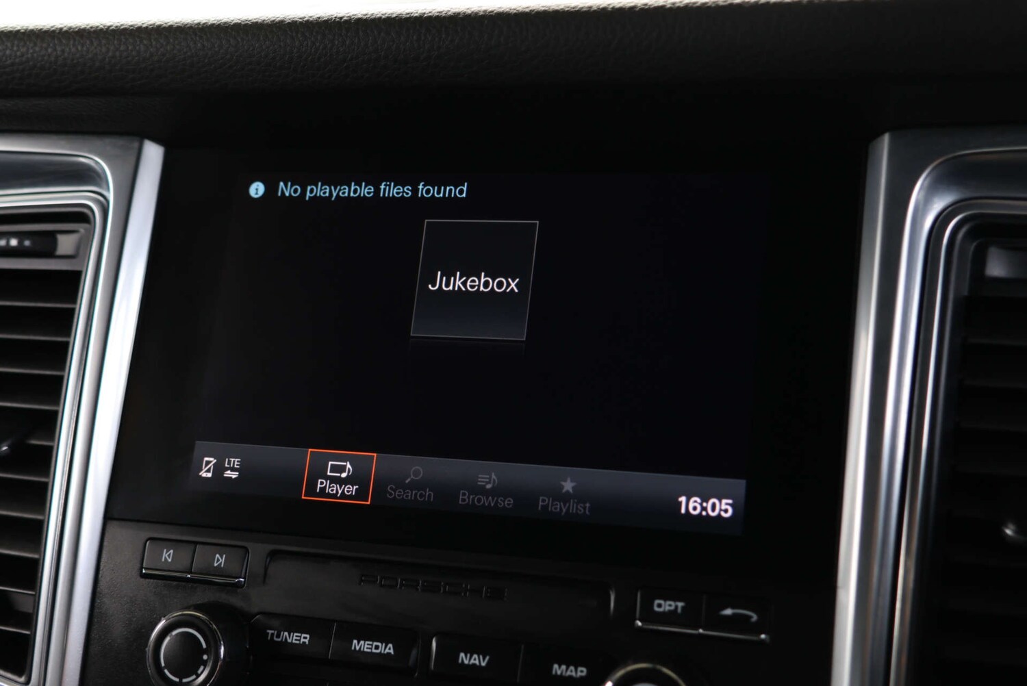 Used Porsche Macan 2017 for sale - 76206207: Photo 41