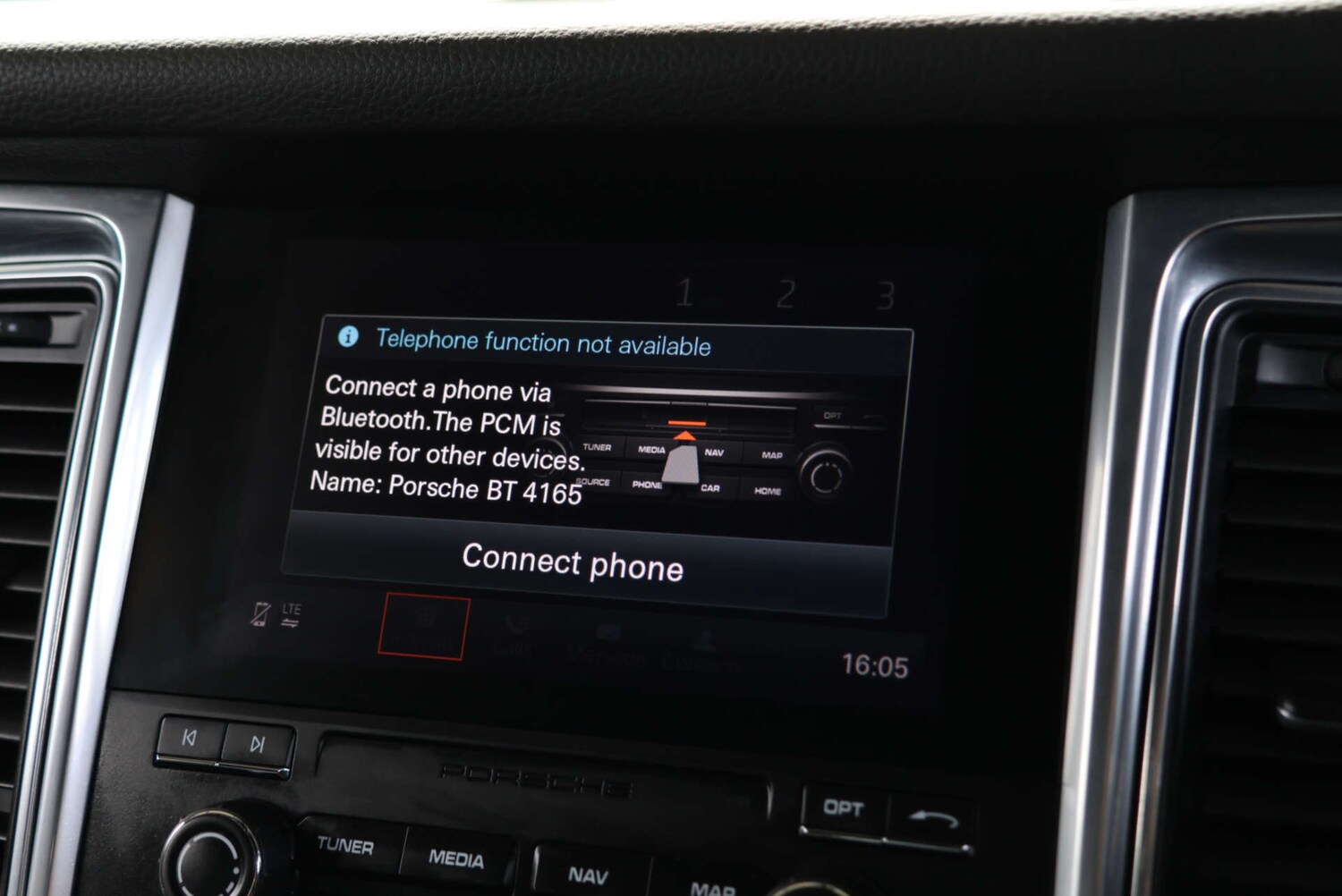 Used Porsche Macan 2017 for sale - 76206207: Photo 42